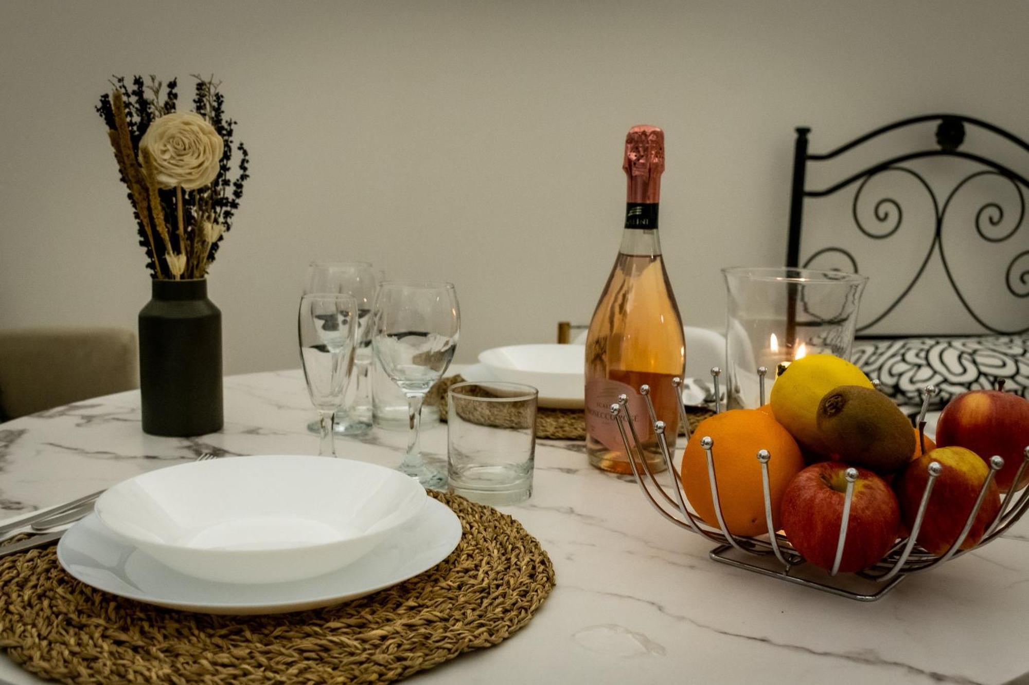 Bien-Etre Exclusive Apartment Taranto Eksteriør bilde